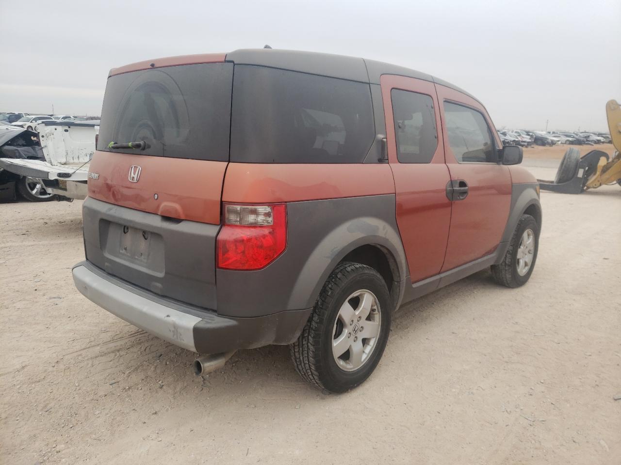 Photo 4 from auction – 2004 HONDA ELEMENT EX with VIN 5J6YH18524L005622
