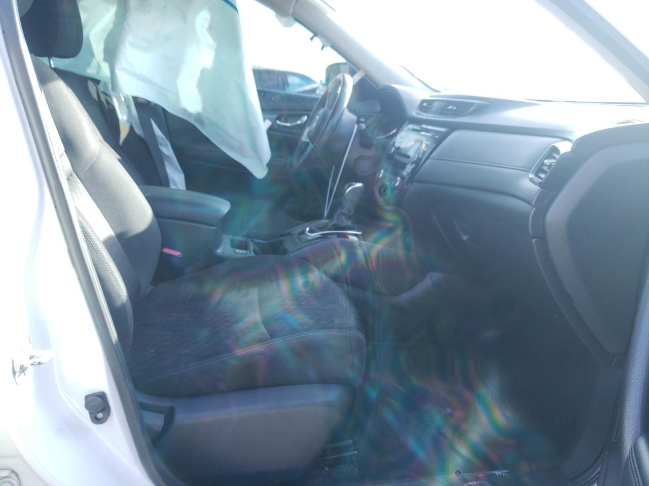 Photo 5 from auction – 2017 NISSAN ROGUE S with VIN KNMAT2MVXHP535188