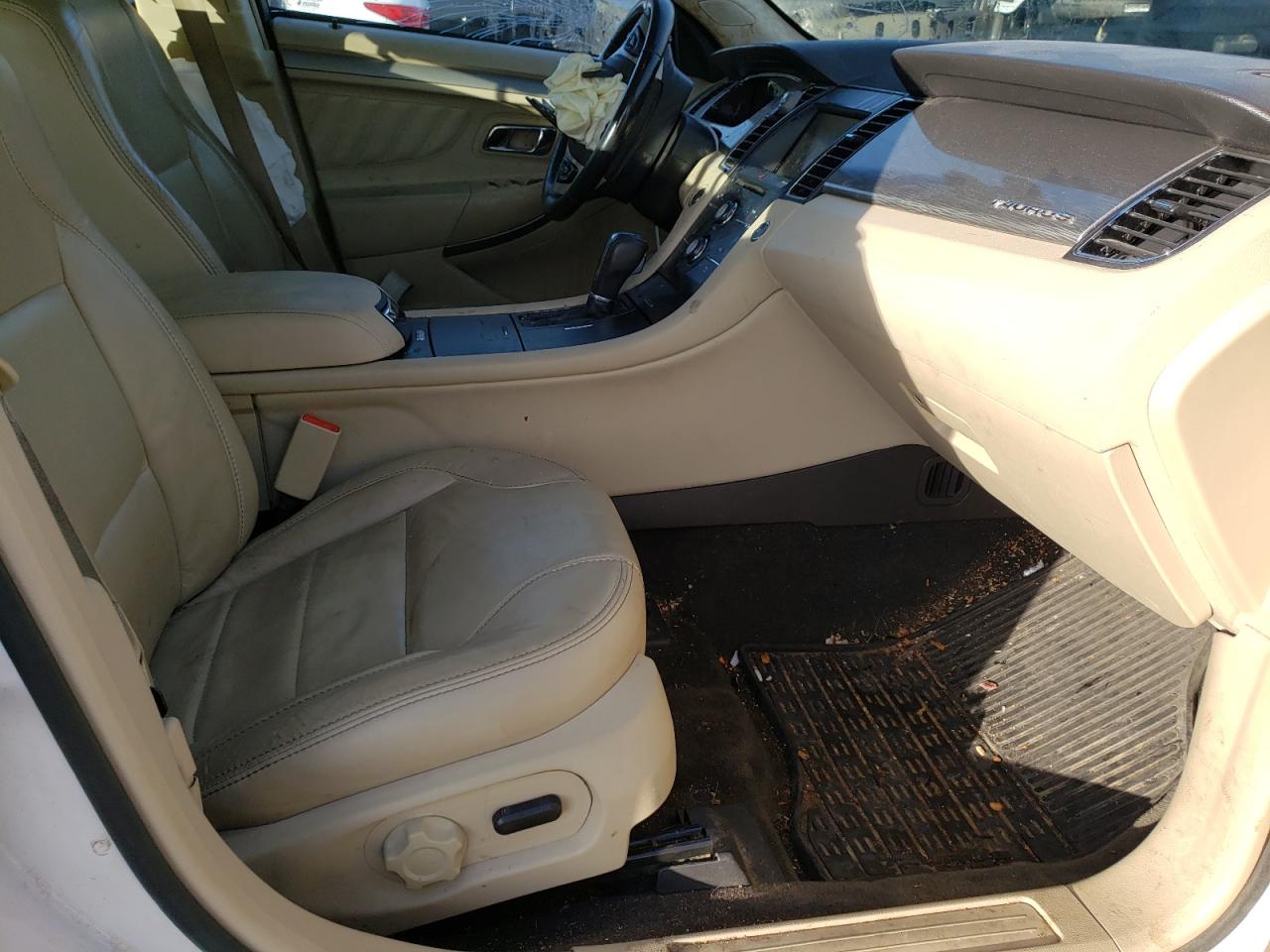Photo 5 from auction – 2013 FORD TAURUS SEL with VIN 1FAHP2E87DG192500