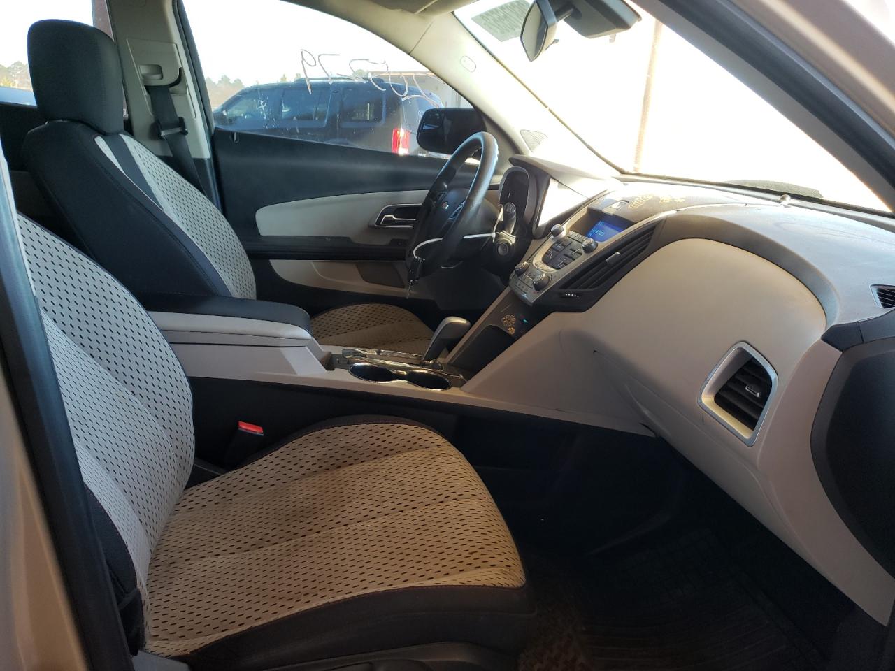 Photo 5 from auction – 2012 CHEVROLET EQUINOX LS with VIN 2GNALBEK4C6190132