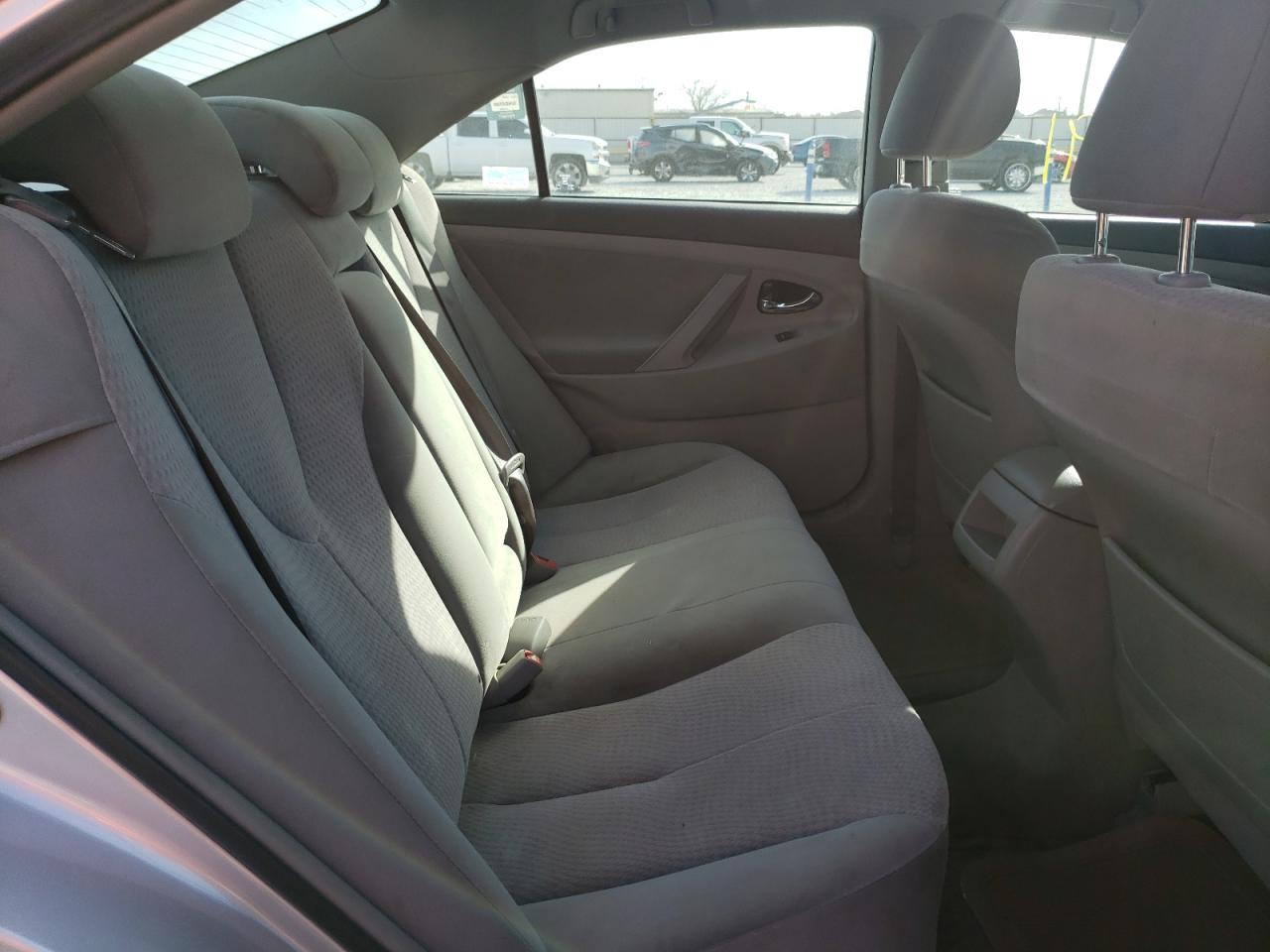 Photo 6 from auction – 2011 TOYOTA CAMRY BASE with VIN 4T1BF3EK0BU727133