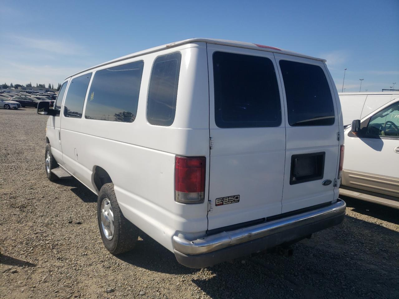 Photo 3 from auction – 2004 FORD ECONOLINE with VIN 1FBSS31LX4HB38573