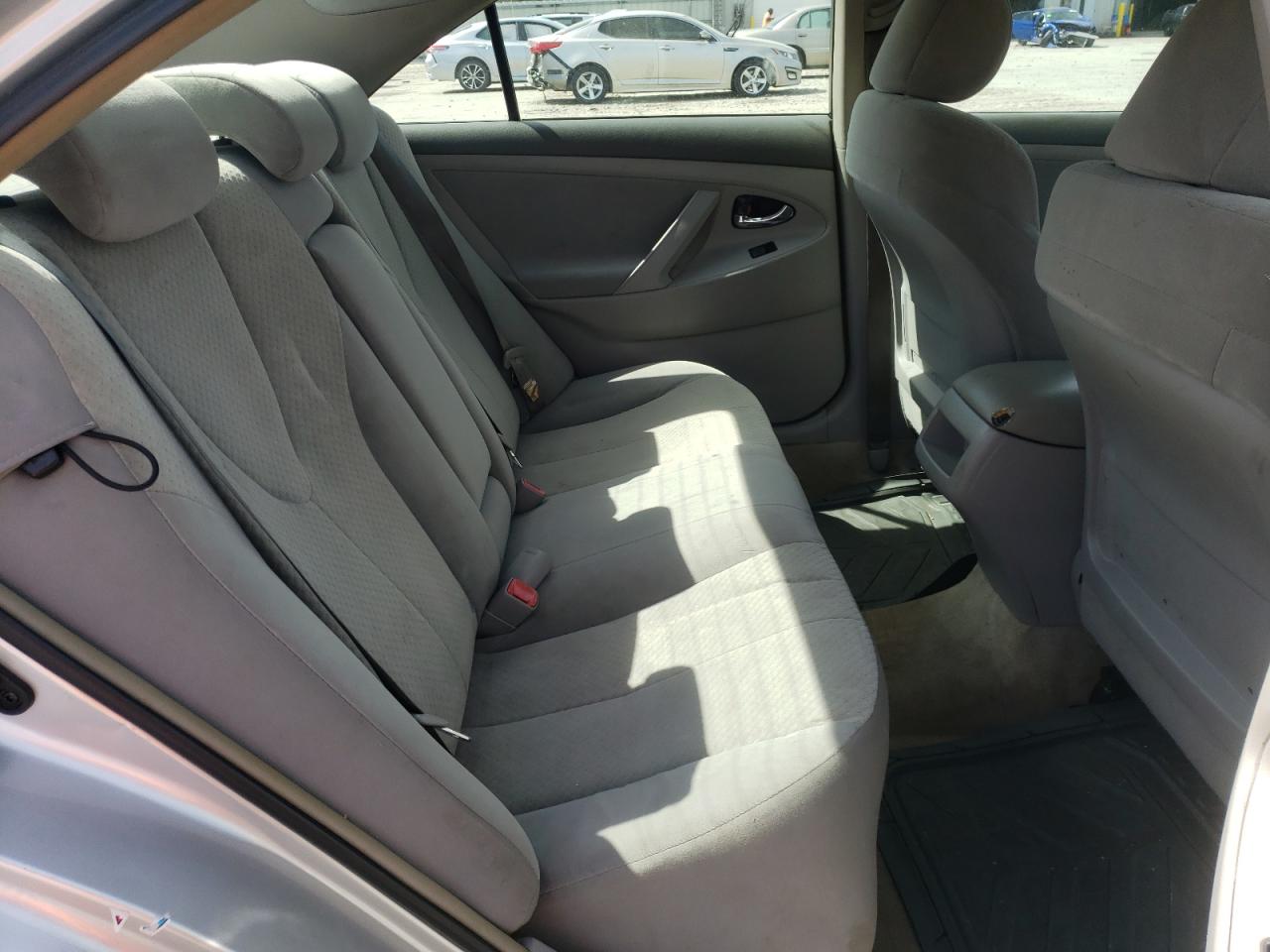 Photo 6 from auction – 2007 TOYOTA CAMRY with VIN 4T1BE46K97U054857