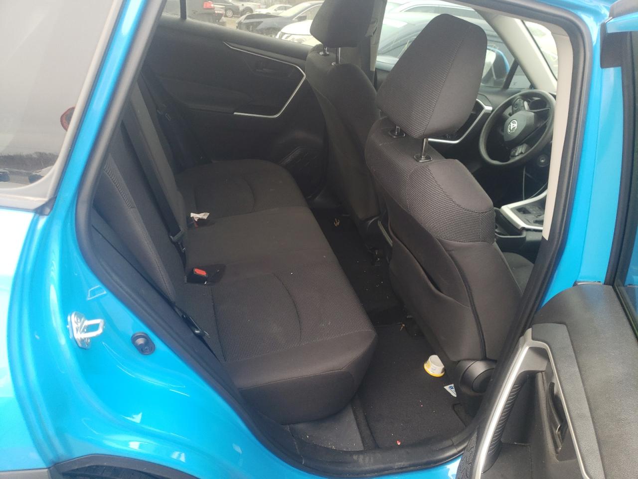 Photo 6 from auction – 2019 TOYOTA RAV4 LE with VIN 2T3G1RFV3KW080900