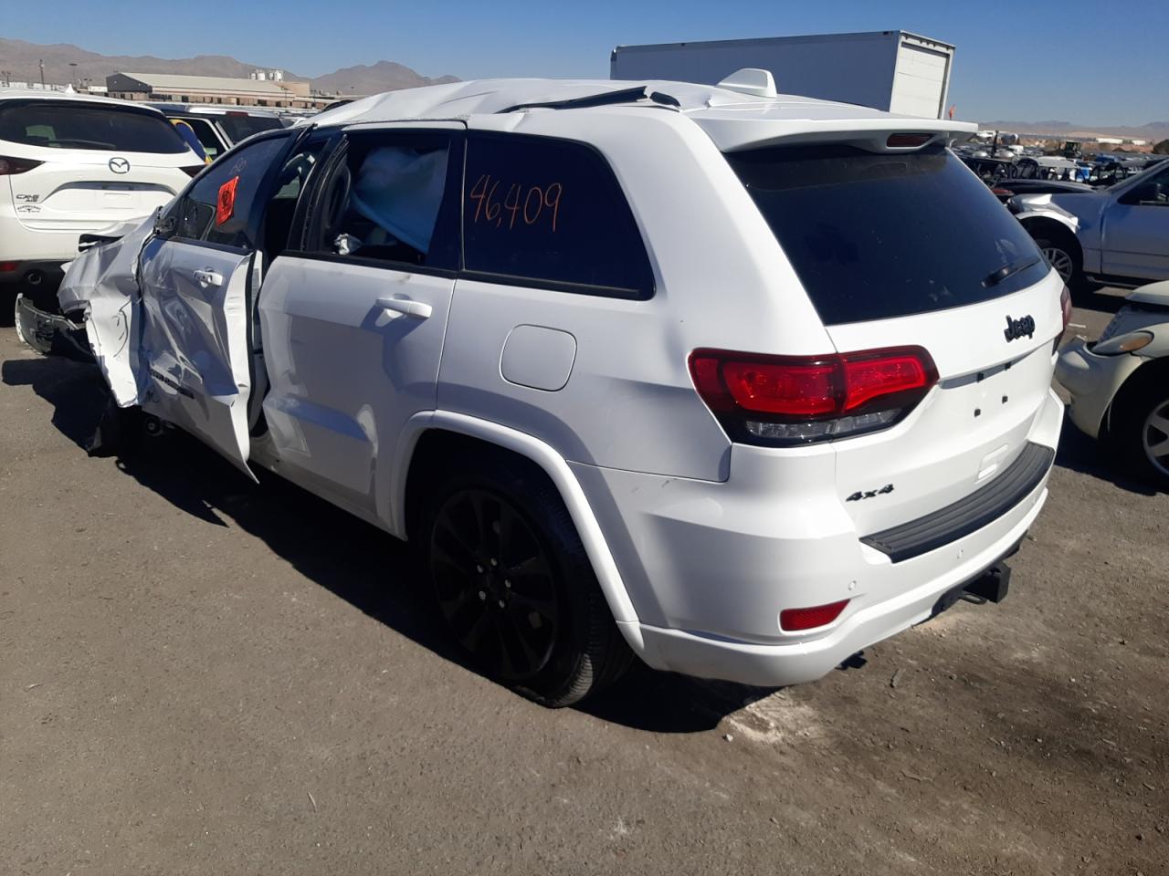 Photo 3 from auction – 2017 JEEP GRAND CHER with VIN 1C4RJFAG4HC851425