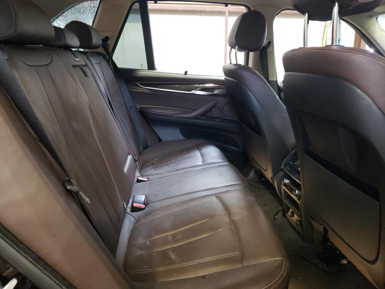 Photo 6 from auction – 2015 BMW X5 XDRIVE3 with VIN 5UXKR0C5XF0K67577