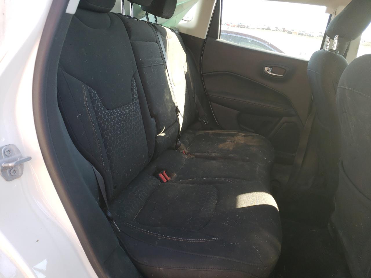 Photo 6 from auction – 2018 JEEP COMPASS SP with VIN 3C4NJCAB9JT468057