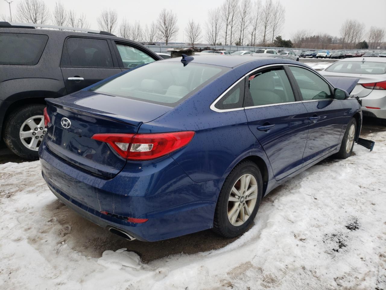 Photo 4 from auction – 2015 HYUNDAI SONATA SE with VIN 5NPE24AF5FH054979
