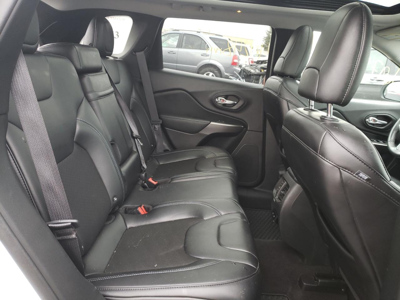 Photo 6 from auction – 2019 JEEP CHEROKEE L with VIN 1C4PJMLB7KD118381