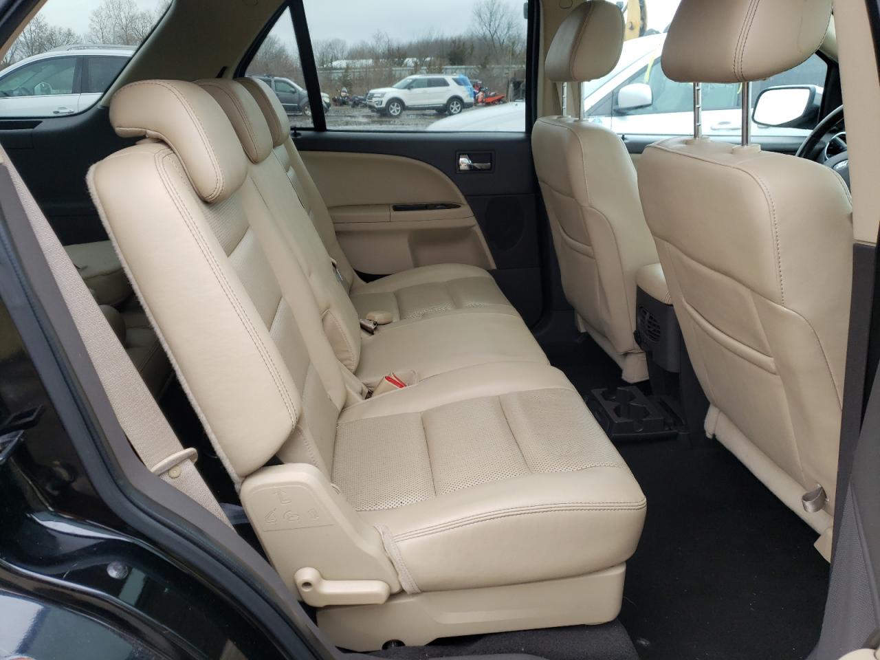 Photo 6 from auction – 2008 FORD TAURUS X L with VIN 1FMDK06W18GA11367