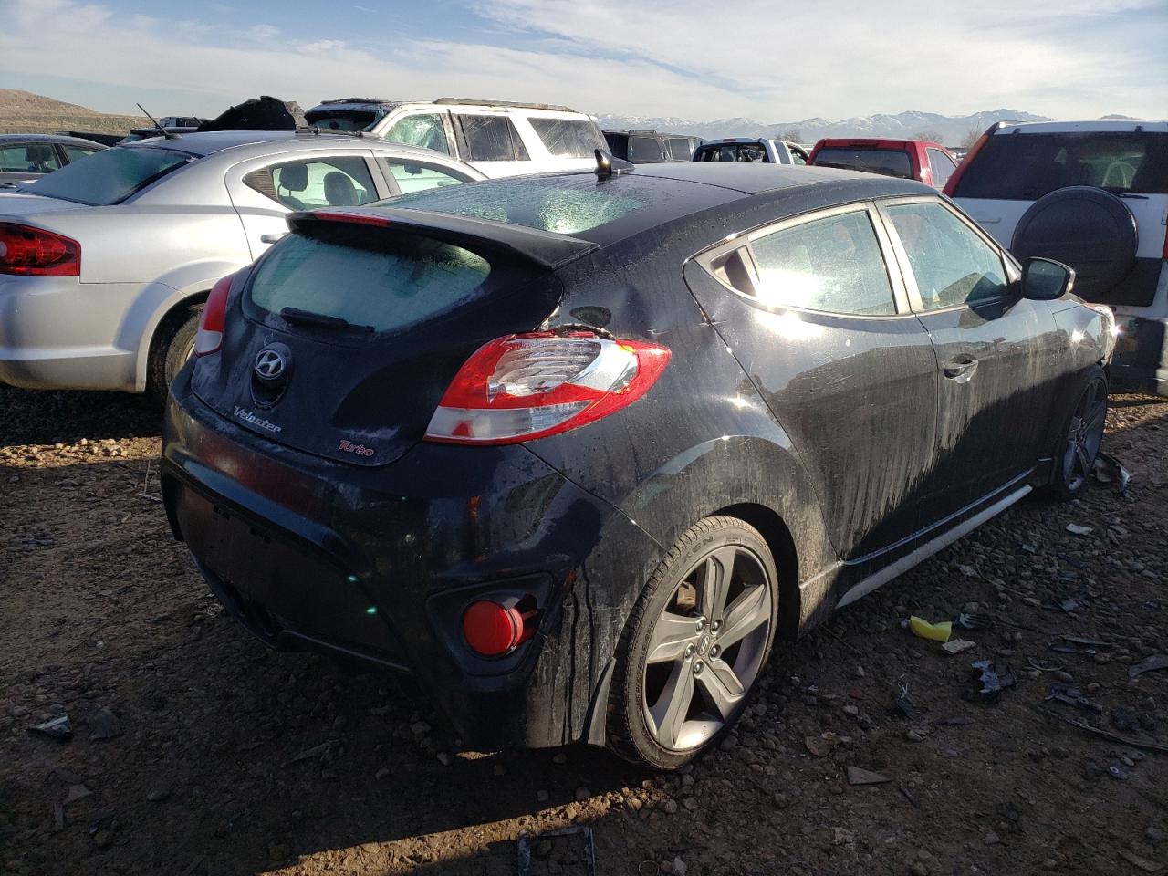 Photo 4 from auction – 2013 HYUNDAI VELOSTER T with VIN KMHTC6AE5DU179230