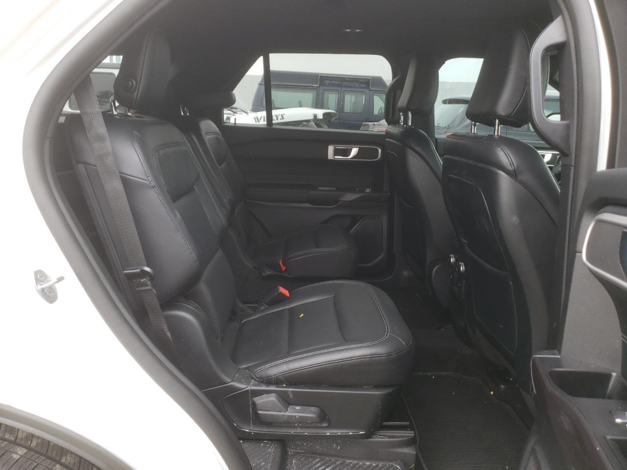 Photo 6 from auction – 2020 FORD EXPLORER X with VIN 1FMSK8DH6LGA42794