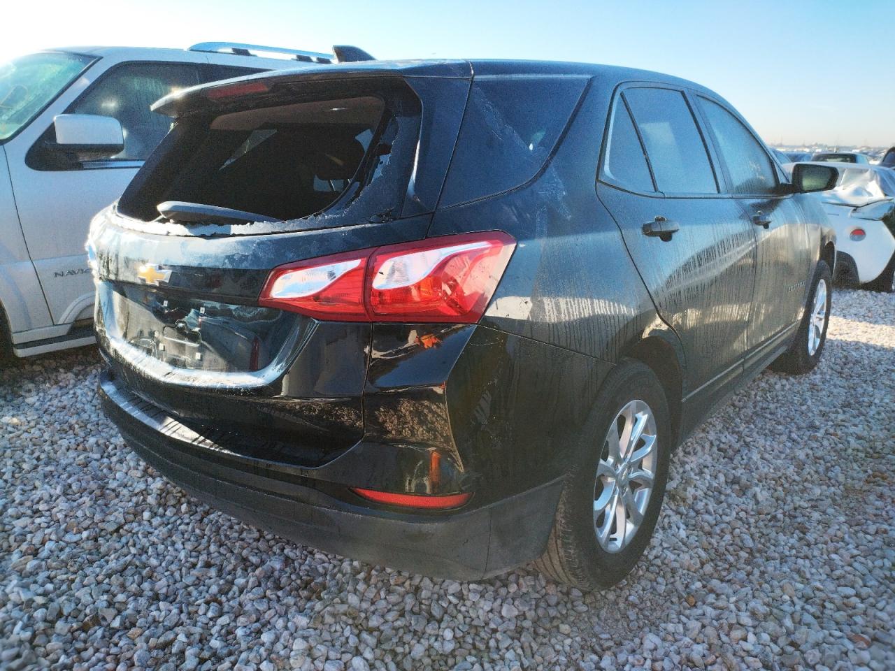 Photo 4 from auction – 2021 CHEVROLET EQUINOX LS with VIN 2GNAXHEV3M6126828