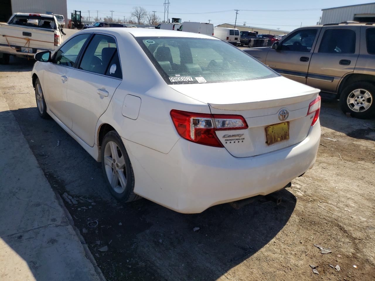Photo 3 from auction – 2014 TOYOTA CAMRY L with VIN 4T1BF1FK4EU310170