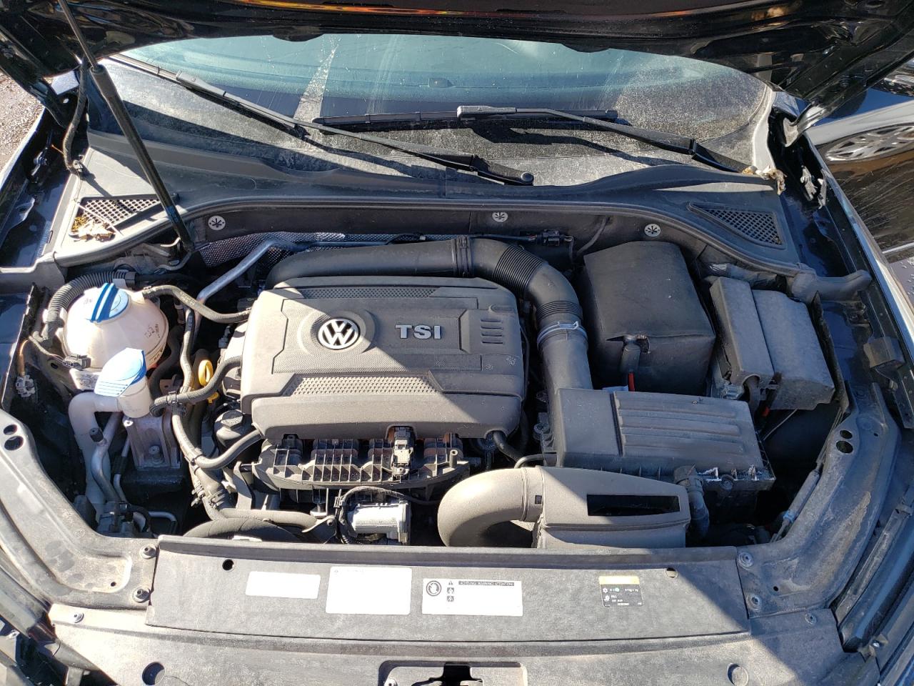 Photo 7 from auction – 2017 VOLKSWAGEN PASSAT SE with VIN 1VWBT7A33HC014922