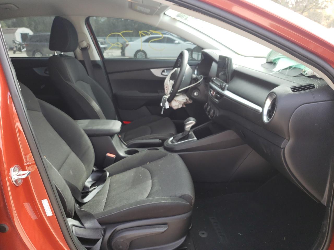 Photo 5 from auction – 2022 KIA FORTE FE with VIN 3KPF24AD6NE429672