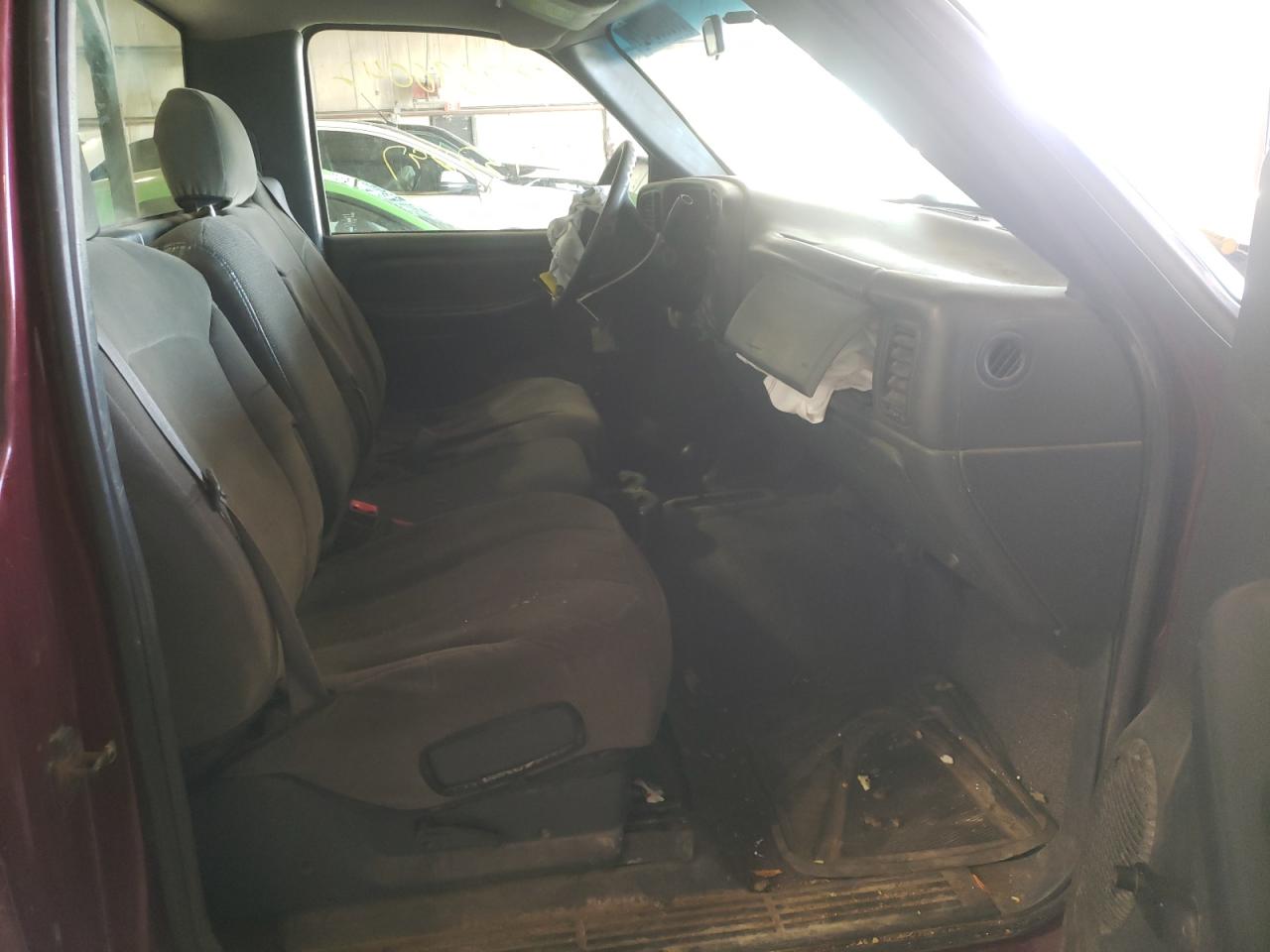 Photo 5 from auction – 2002 CHEVROLET SILVERADO with VIN 1GCEK14W12Z246672