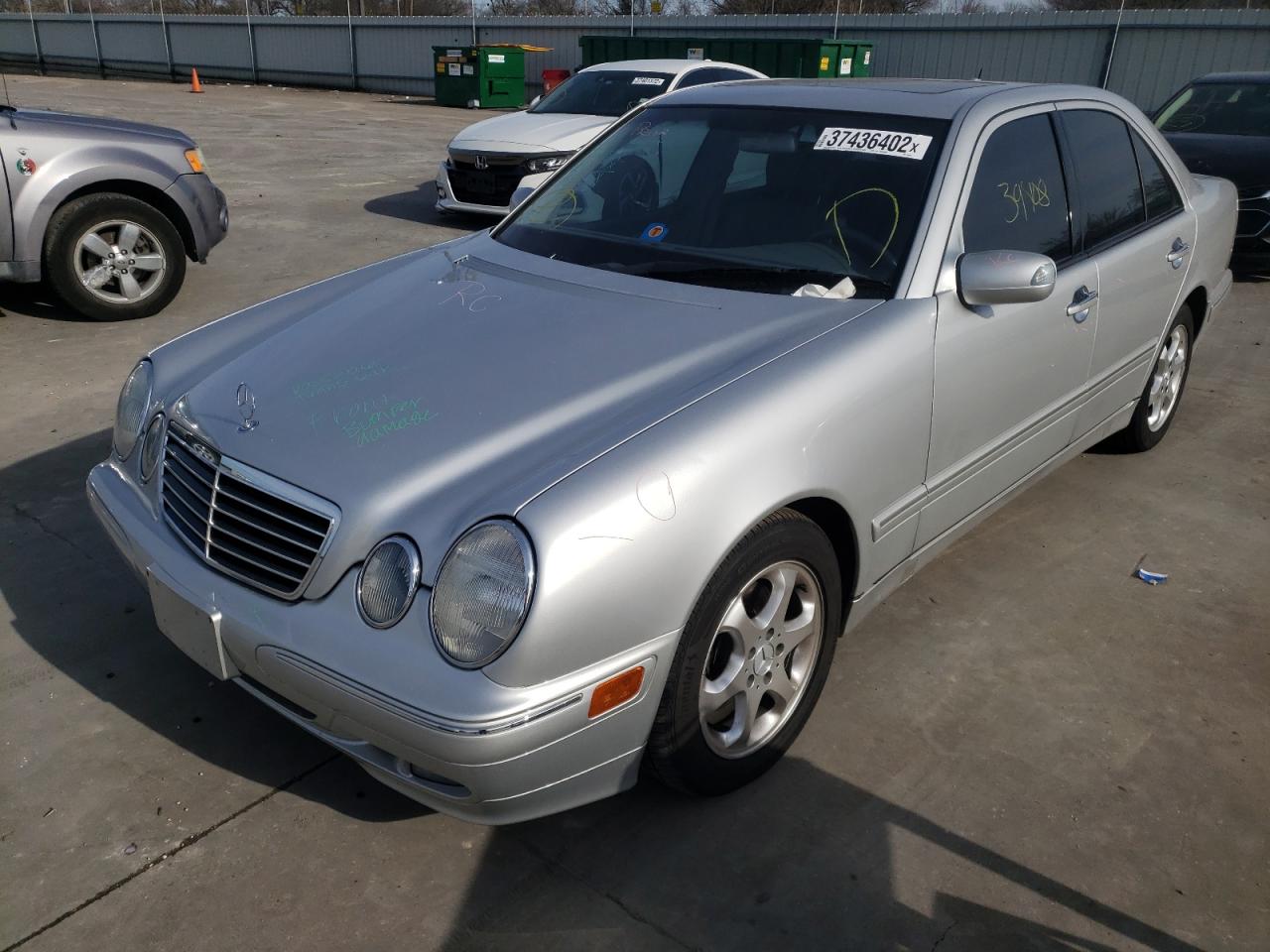 Photo 2 from auction – 2002 MERCEDES-BENZ E 320 with VIN WDBJF65J22B420257