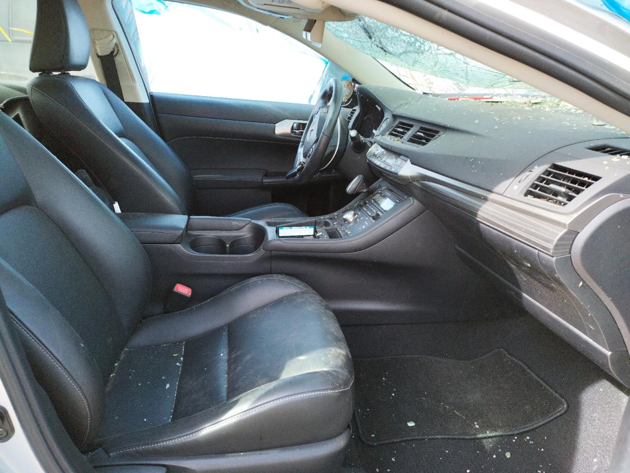 Photo 5 from auction – 2015 LEXUS CT 200 with VIN JTHKD5BH0F2223535