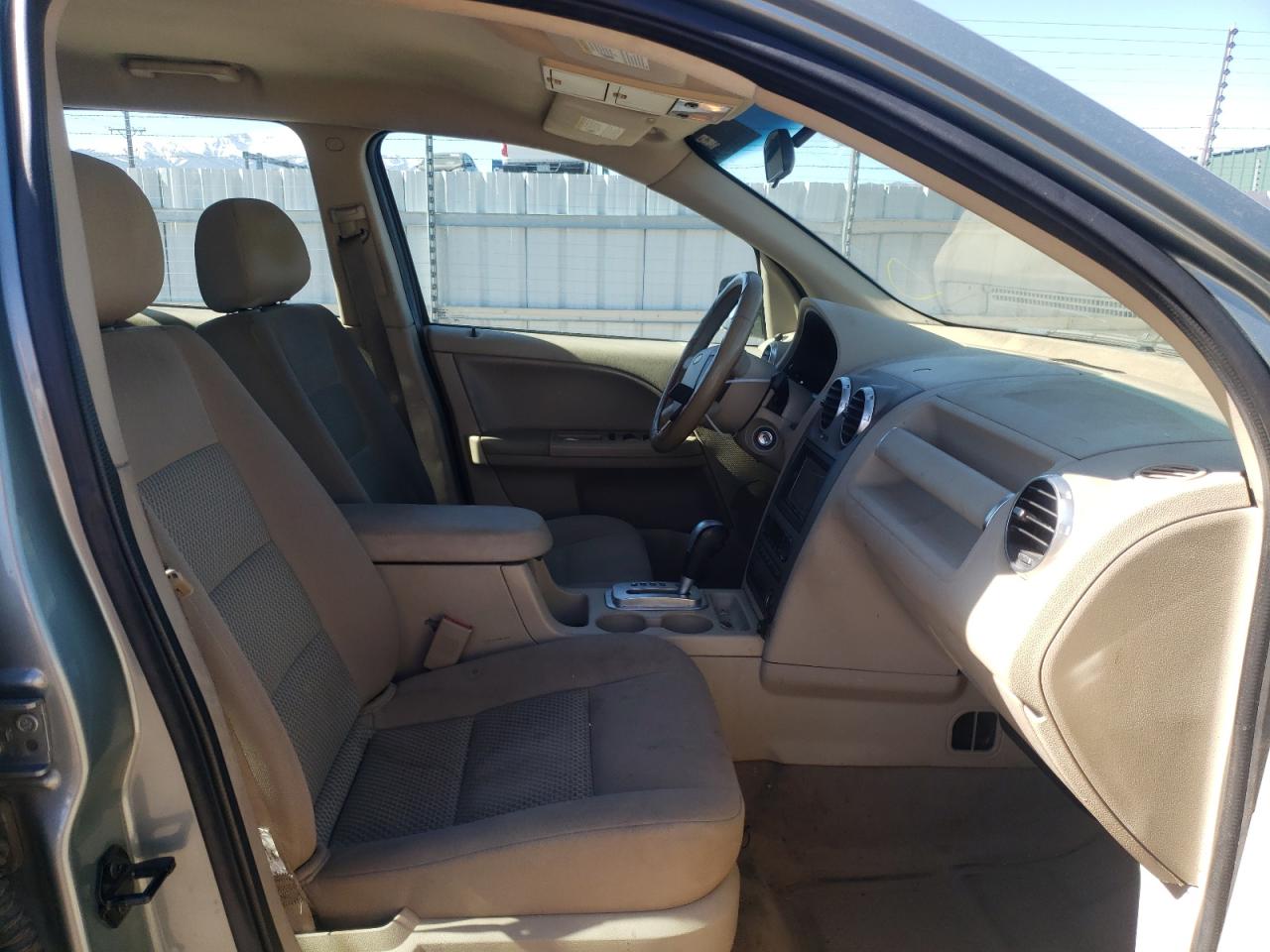 Photo 5 from auction – 2005 FORD FREESTYLE with VIN 1FMZK01125GA44973