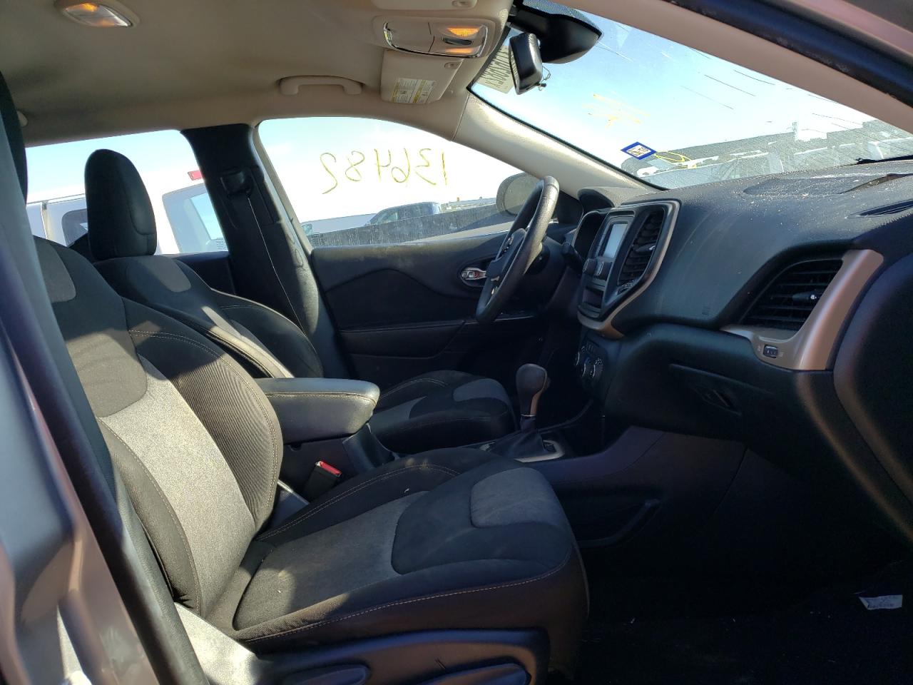 Photo 5 from auction – 2014 JEEP CHEROKEE S with VIN 1C4PJLAB9EW249088
