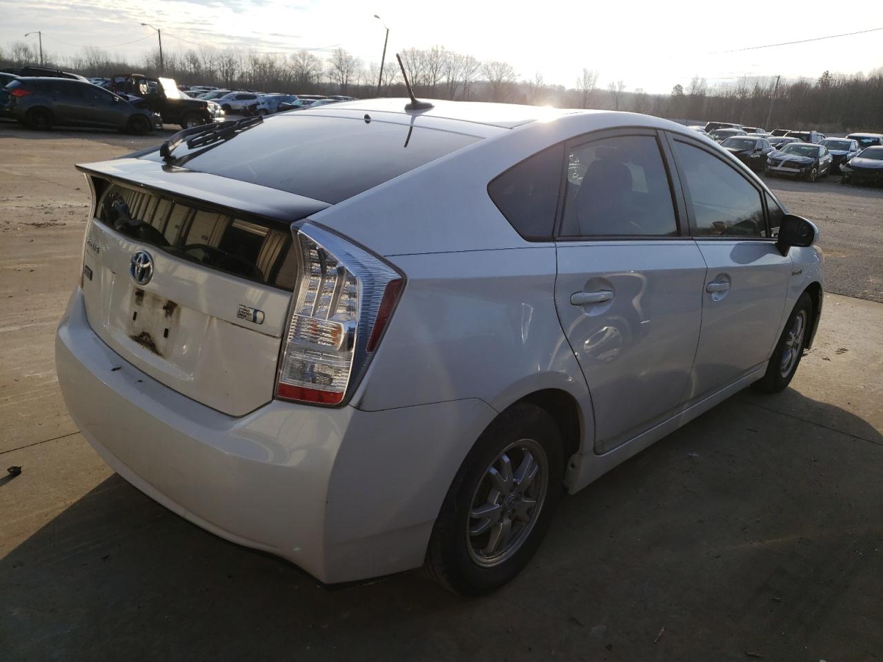 Photo 4 from auction – 2011 TOYOTA PRIUS with VIN JTDKN3DUXB0268386