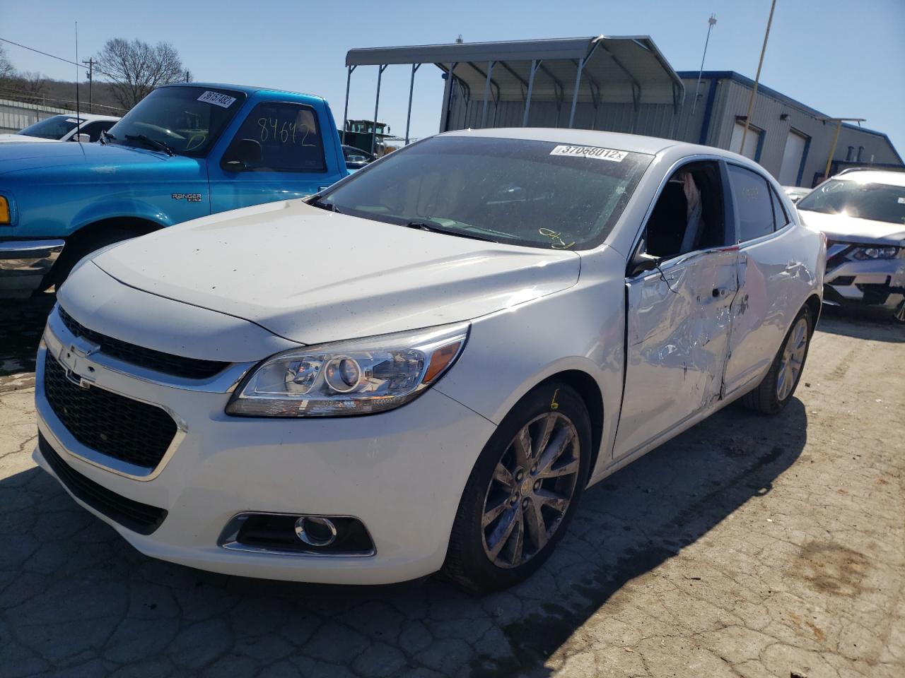 Photo 2 from auction – 2015 CHEVROLET MALIBU 2LT with VIN 1G11D5SL4FF205980