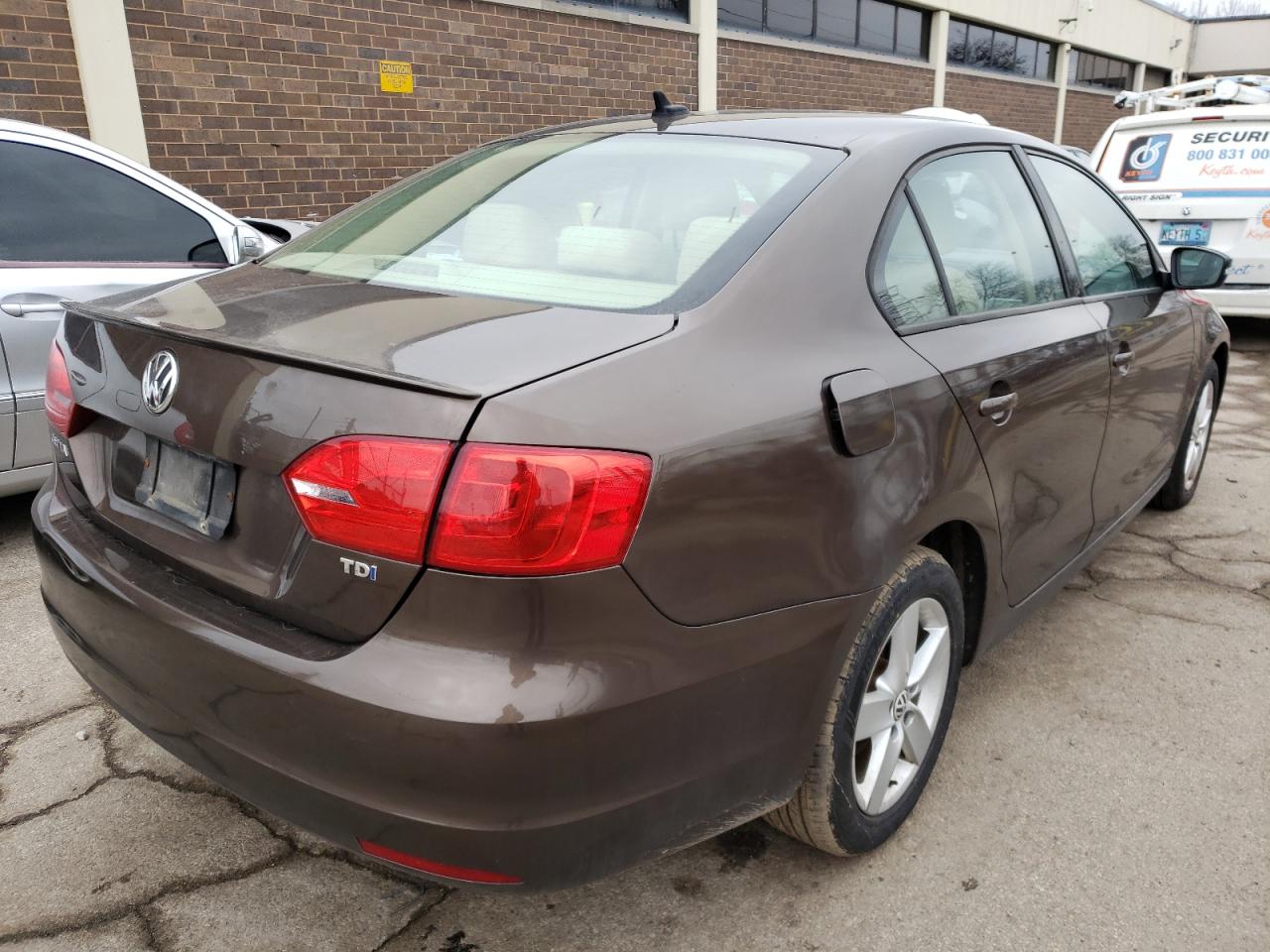 Photo 4 from auction – 2011 VOLKSWAGEN JETTA TDI with VIN 3VWLL7AJ5BM042097