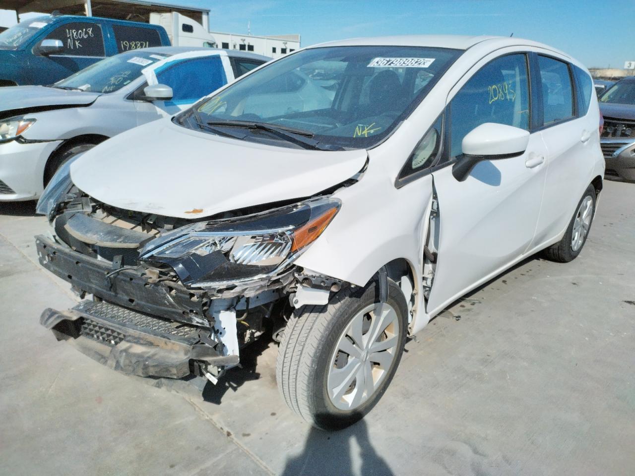 Photo 2 from auction – 2019 NISSAN VERSA NOTE with VIN 3N1CE2CP6KL366346