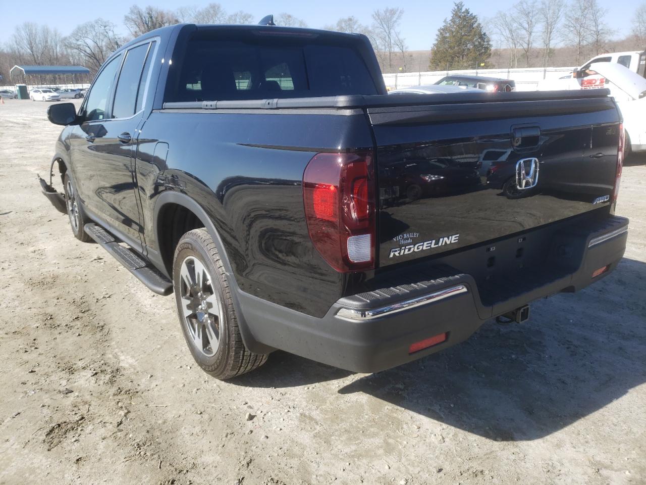 Photo 3 from auction – 2020 HONDA RIDGELINE with VIN 5FPYK3F59LB031536