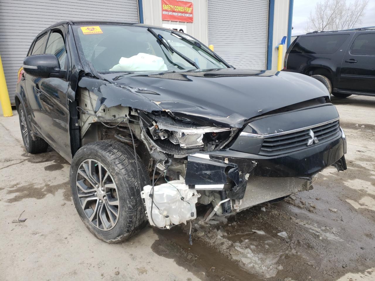 MITSUBISHI OUTLANDER 2017 with VIN JA4AR3AU8HZ023542 - Photo from auction