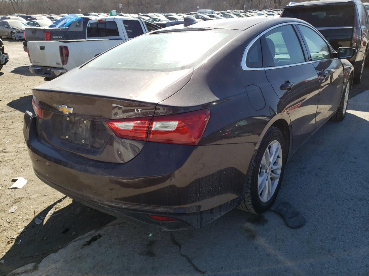 Photo 4 from auction – 2016 CHEVROLET MALIBU LT with VIN 1G1ZE5ST4GF267655