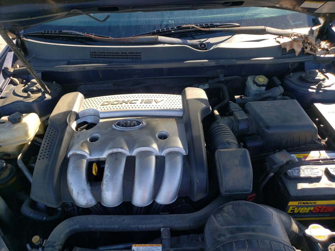 Photo 7 from auction – 2006 KIA OPTIMA LX with VIN KNAGE123365053653