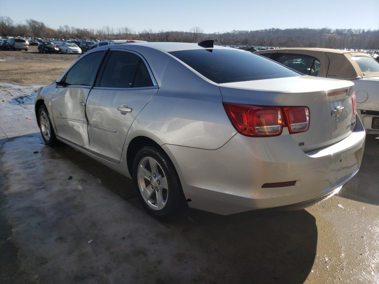 Photo 3 from auction – 2015 CHEVROLET MALIBU LS with VIN 1G11A5SL2FF304970