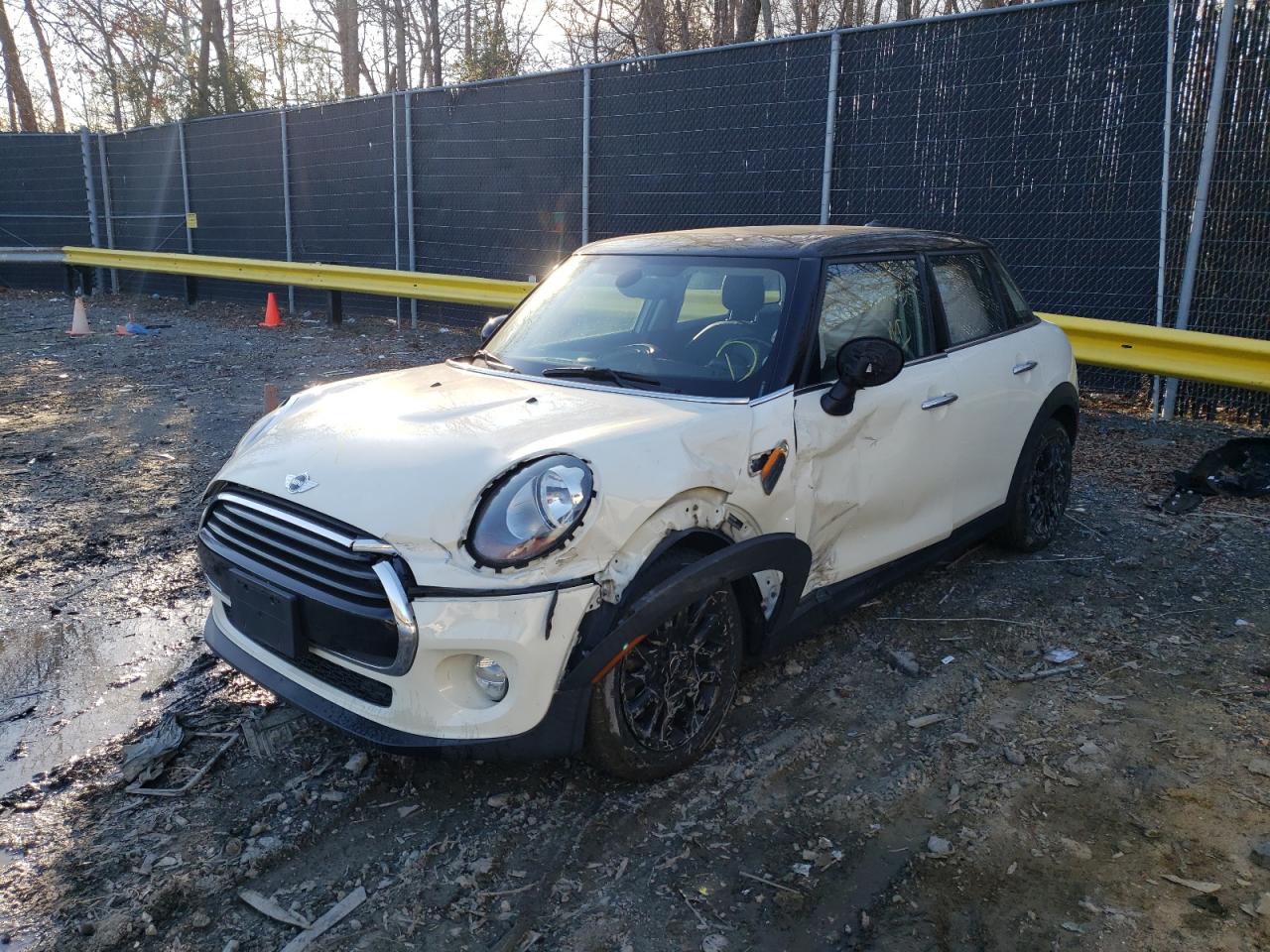 Photo 2 from auction – 2017 MINI COOPER with VIN WMWXU1C58H2E18063