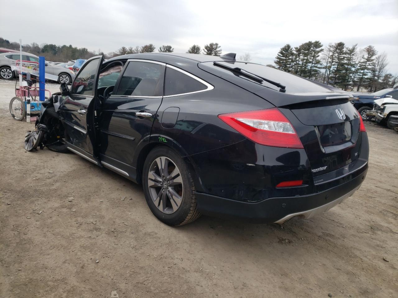 Photo 3 from auction – 2015 HONDA CROSSTOUR with VIN 5J6TF1H56FL001057