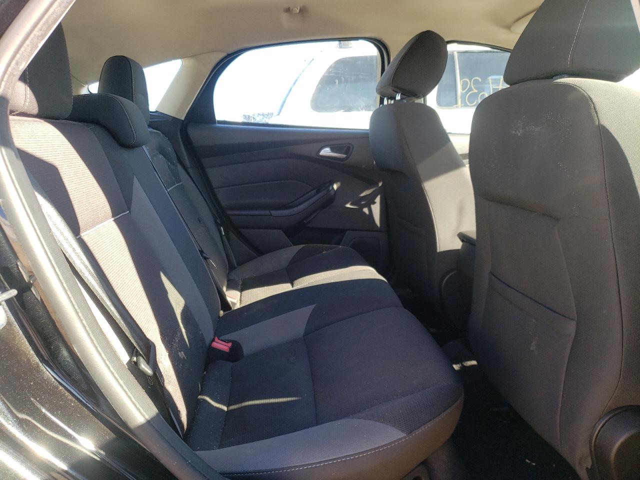 Photo 6 from auction – 2013 FORD FOCUS SE with VIN 1FADP3K29DL306833