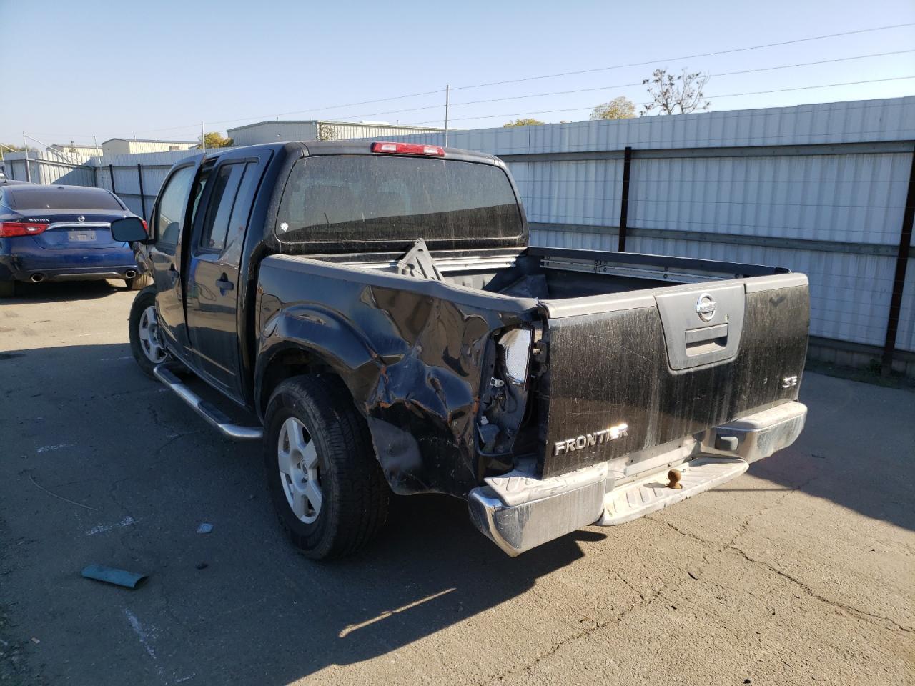 Photo 3 from auction – 2006 NISSAN FRONTIER C with VIN 1N6AD07U36C413648
