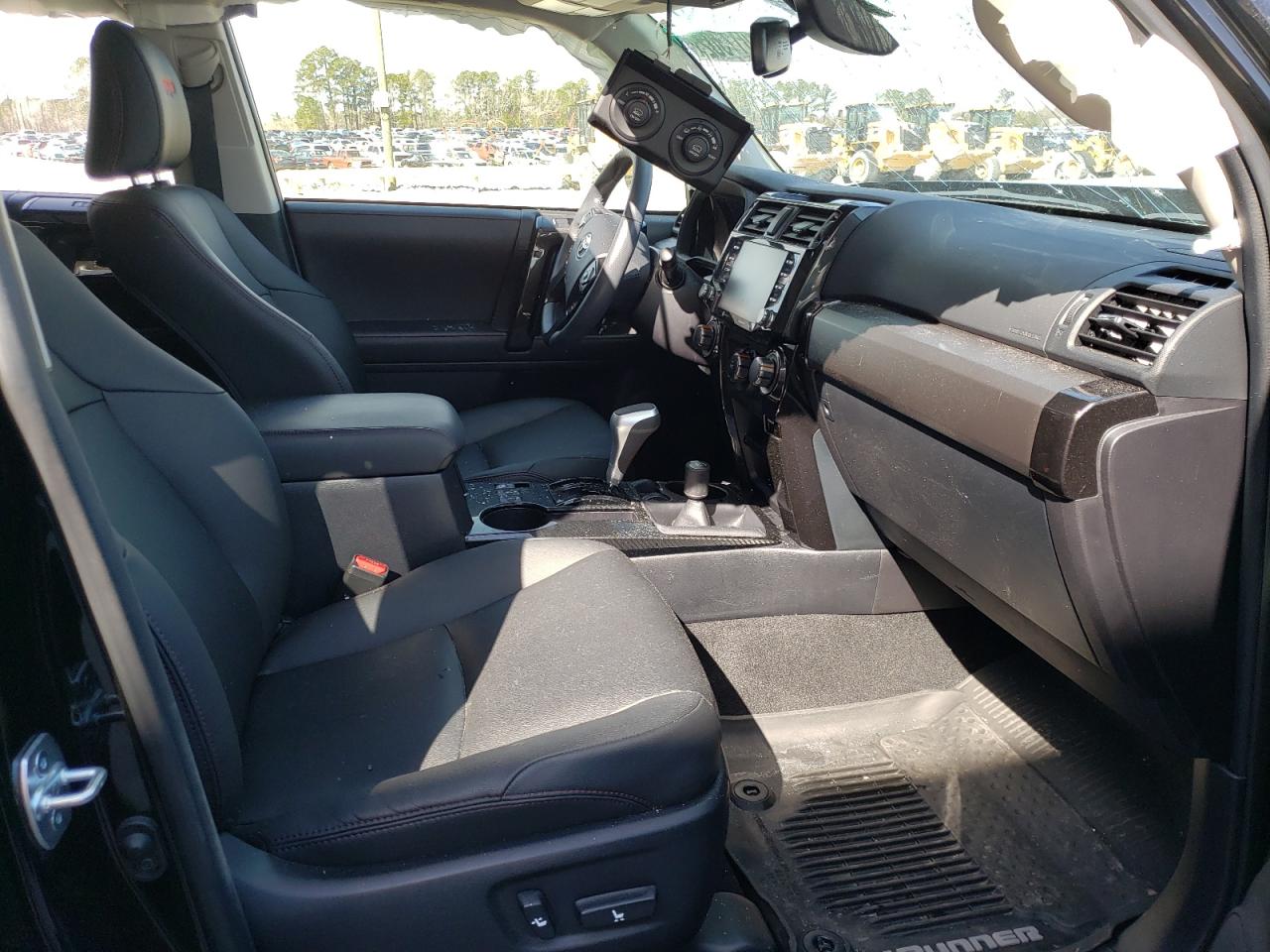 Photo 5 from auction – 2021 TOYOTA 4RUNNER SR with VIN JTERU5JR8M5856480