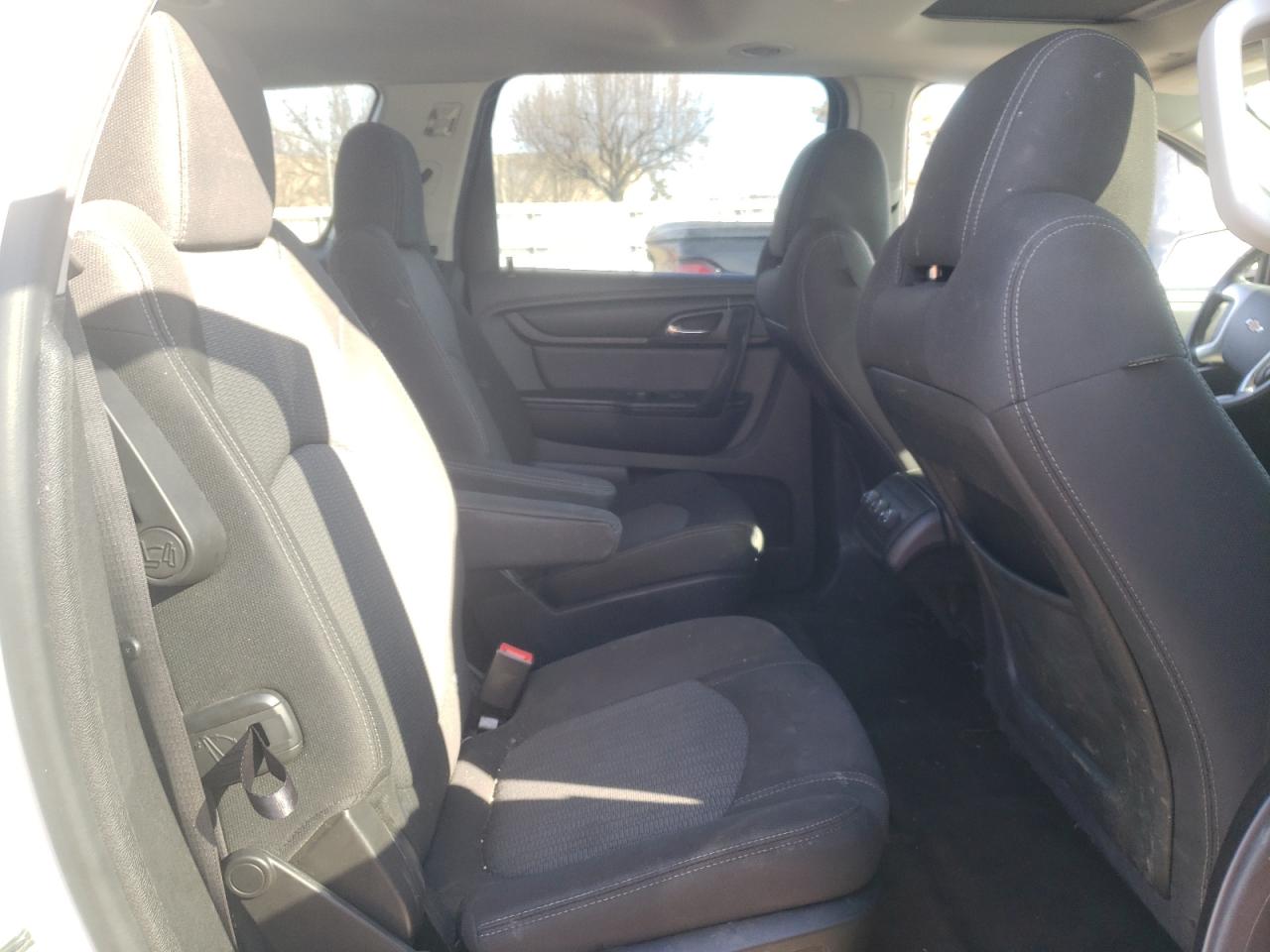 Photo 6 from auction – 2014 CHEVROLET TRAVERSE L with VIN 1GNKRGKD0EJ301819
