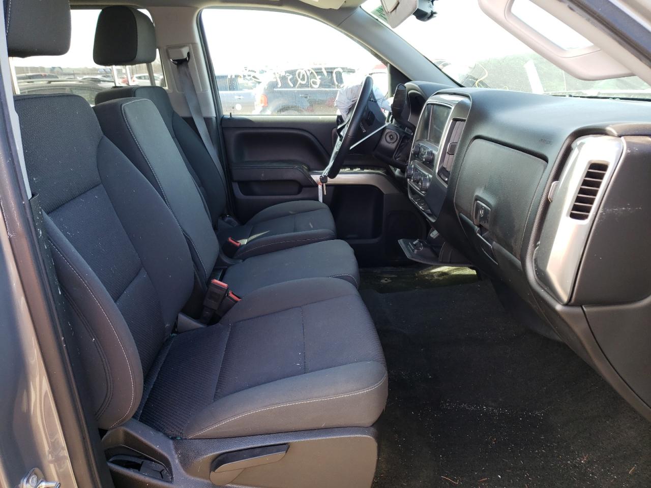 Photo 5 from auction – 2017 CHEVROLET SILVERADO with VIN 3GCUKREC6HG373229