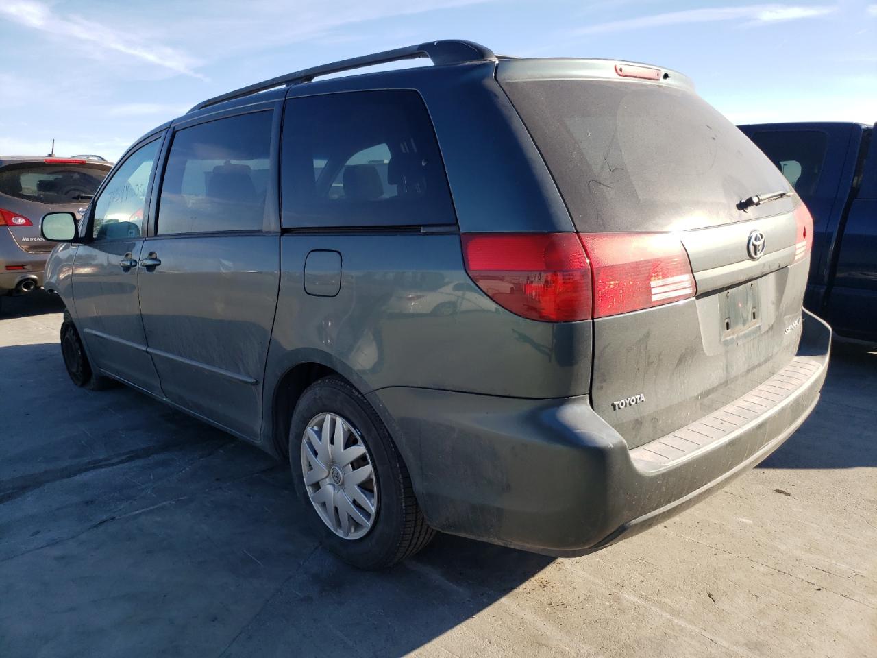 Photo 3 from auction – 2005 TOYOTA SIENNA CE with VIN 5TDZA23C55S368197