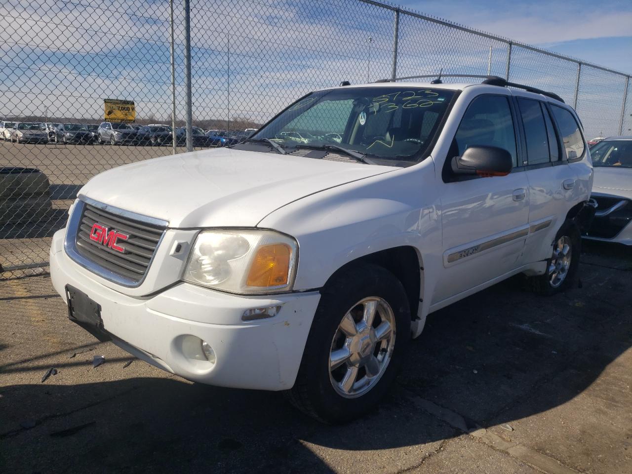 Photo 2 from auction – 2005 GMC ENVOY with VIN 1GKDT13S552356164