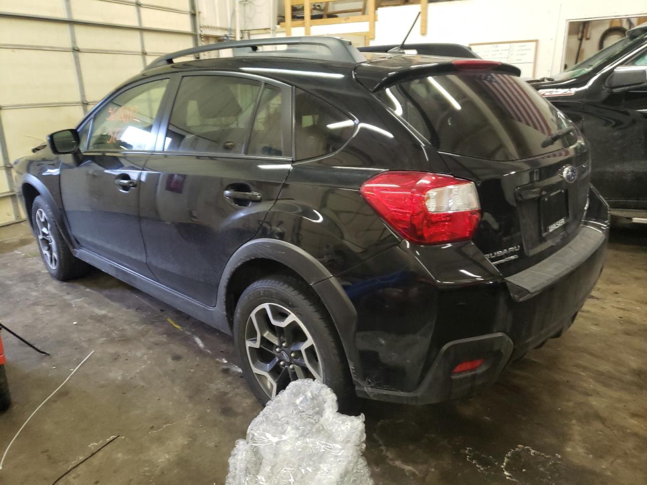 Photo 3 from auction – 2017 SUBARU CROSSTREK with VIN JF2GPABC2H8263919