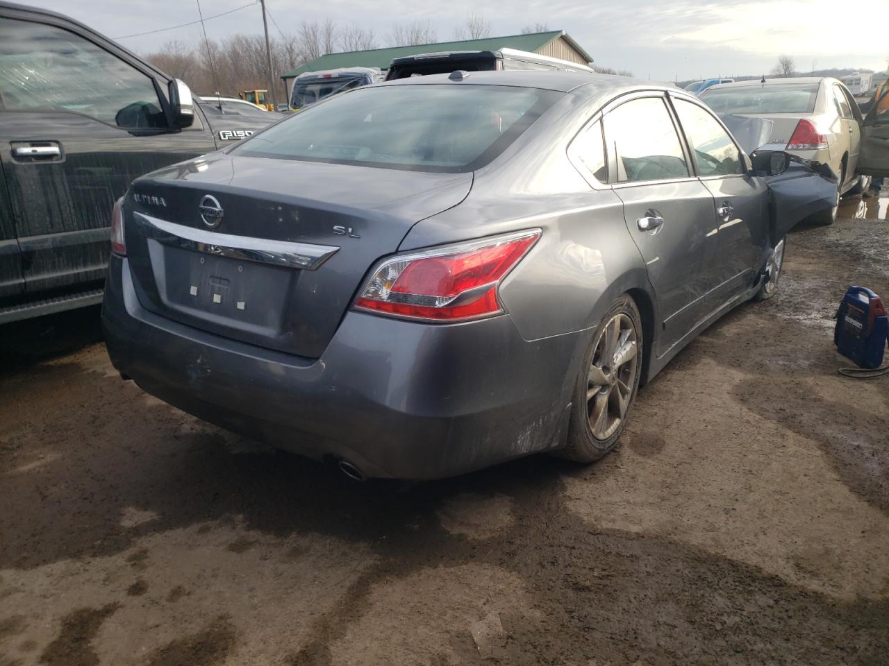 Photo 4 from auction – 2015 NISSAN ALTIMA 2.5 with VIN 1N4AL3AP9FC117579