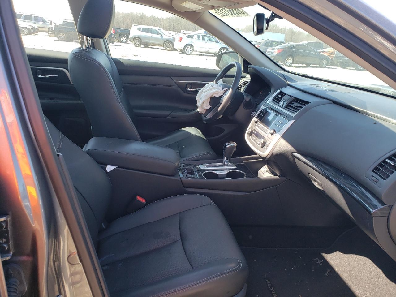 Photo 5 from auction – 2017 NISSAN ALTIMA 2.5 with VIN 1N4AL3AP3HC222069