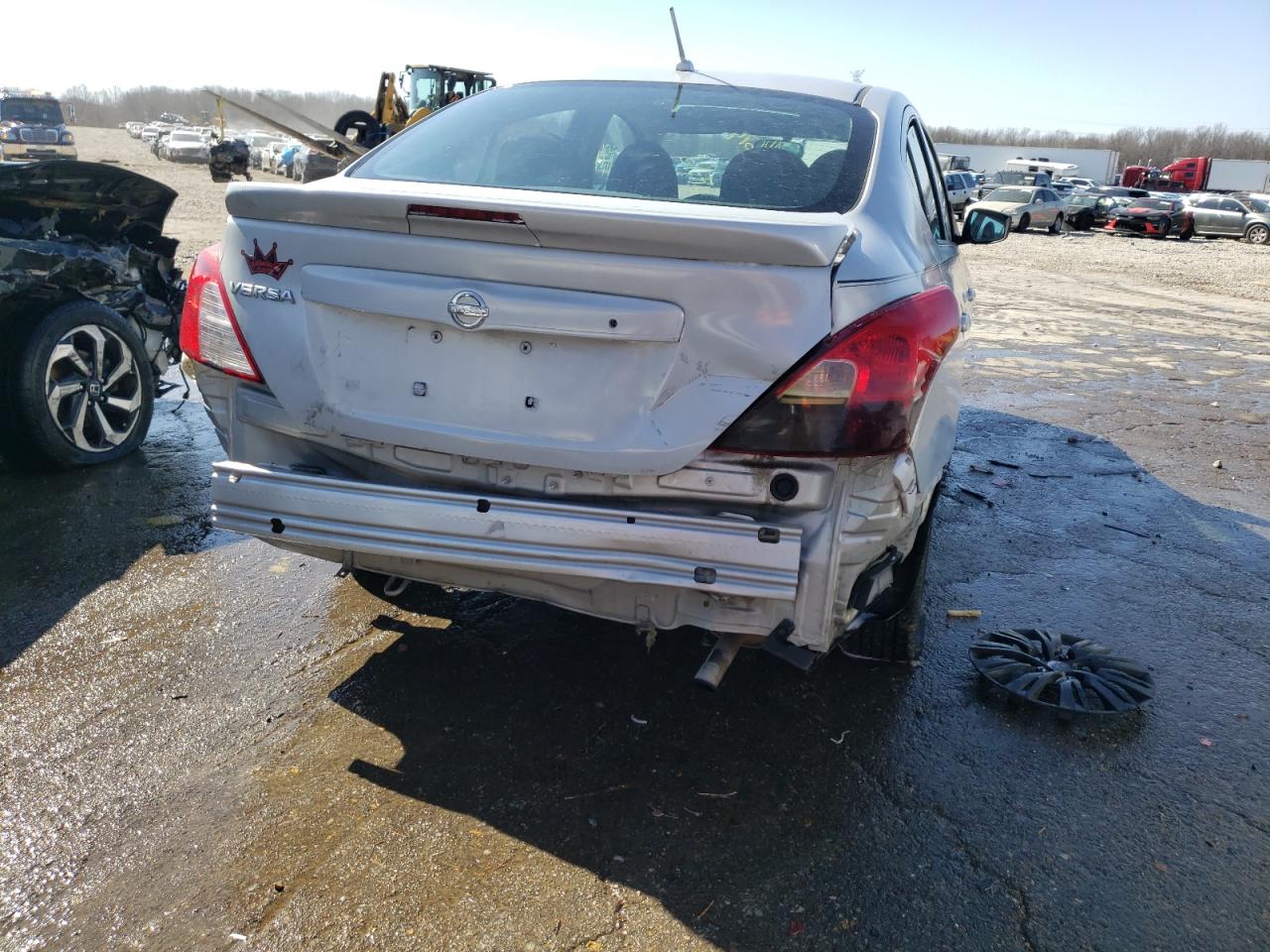 Photo 9 from auction – 2016 NISSAN VERSA S with VIN 3N1CN7AP4GL908695