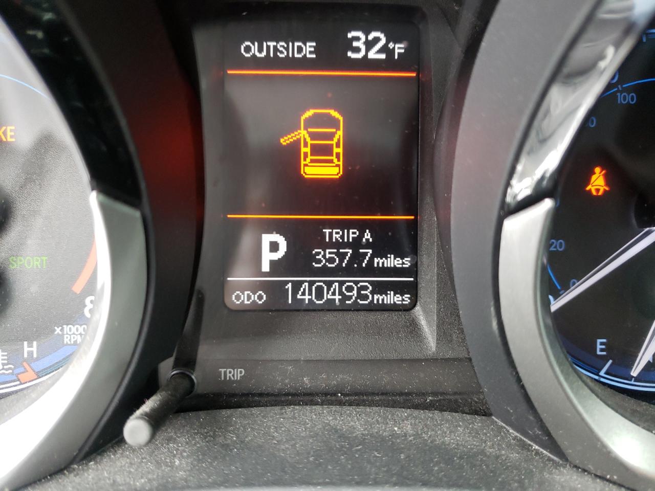Photo 8 from auction – 2015 TOYOTA COROLLA L with VIN 2T1BURHE4FC413216