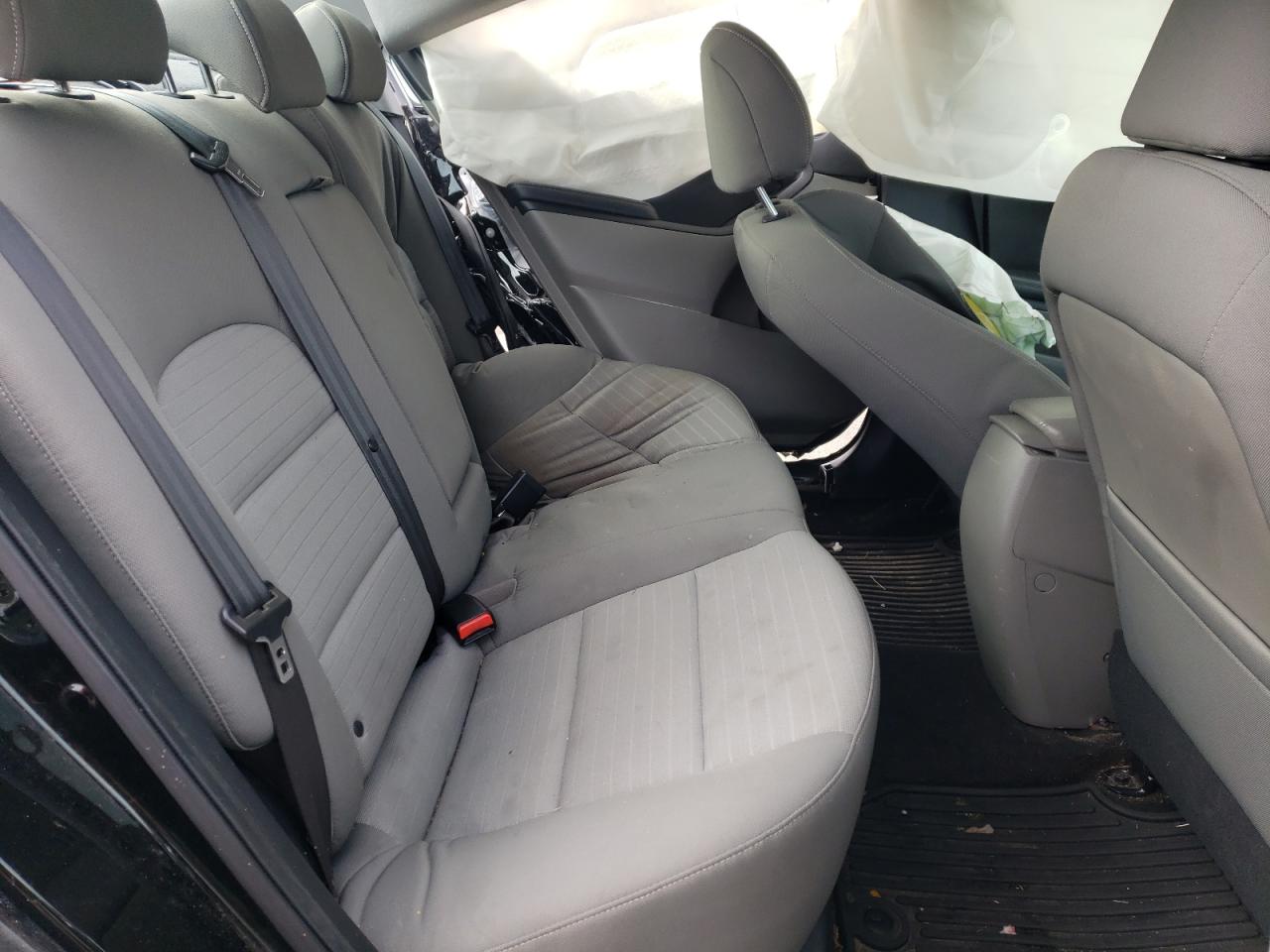 Photo 6 from auction – 2015 KIA FORTE EX with VIN KNAFX4A8XF5317360