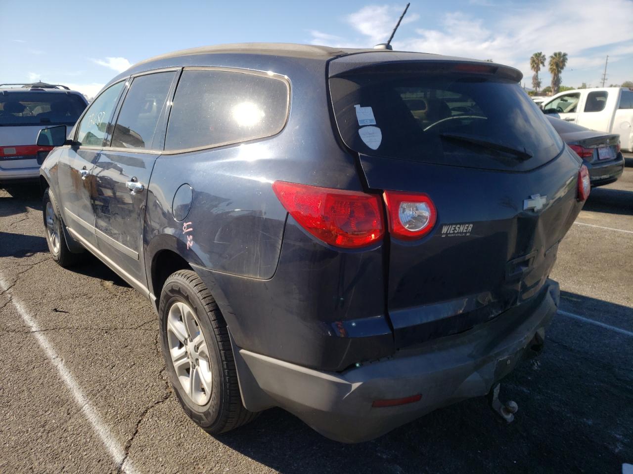 Photo 3 from auction – 2011 CHEVROLET TRAVERSE L with VIN 1GNKRFED3BJ324481